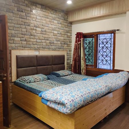 Mehdudia Guest House Шимла Экстерьер фото