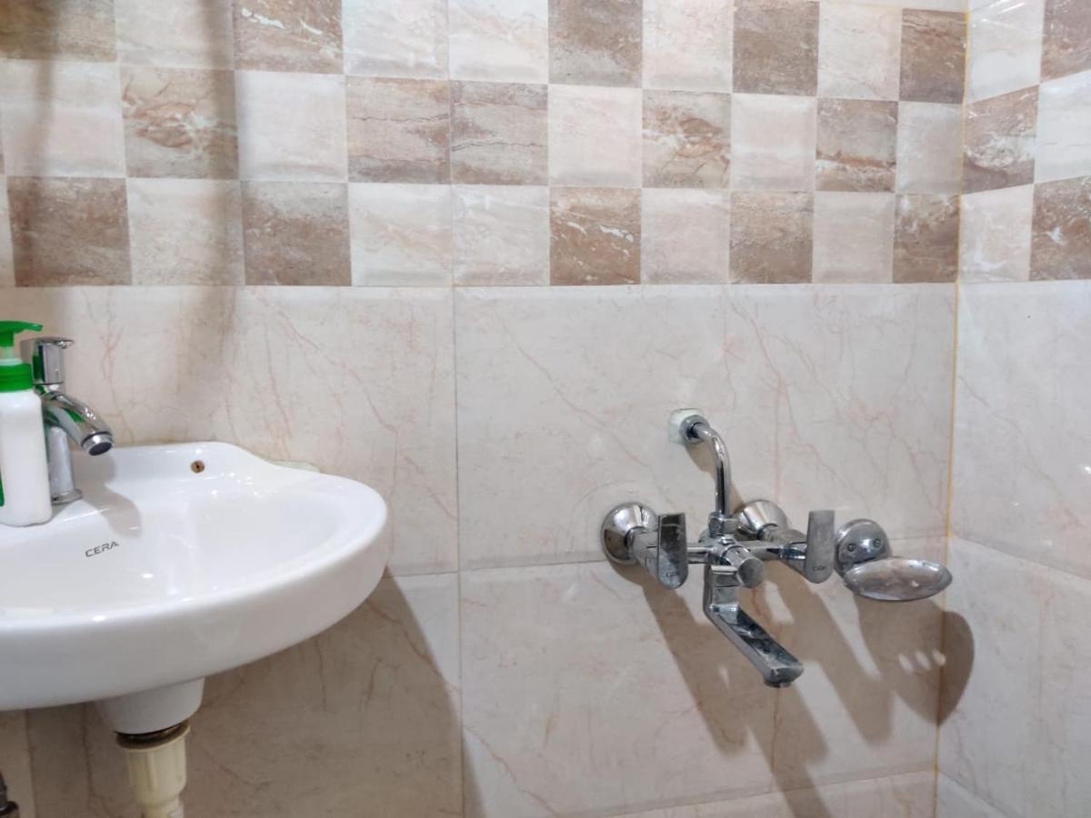 Mehdudia Guest House Шимла Экстерьер фото