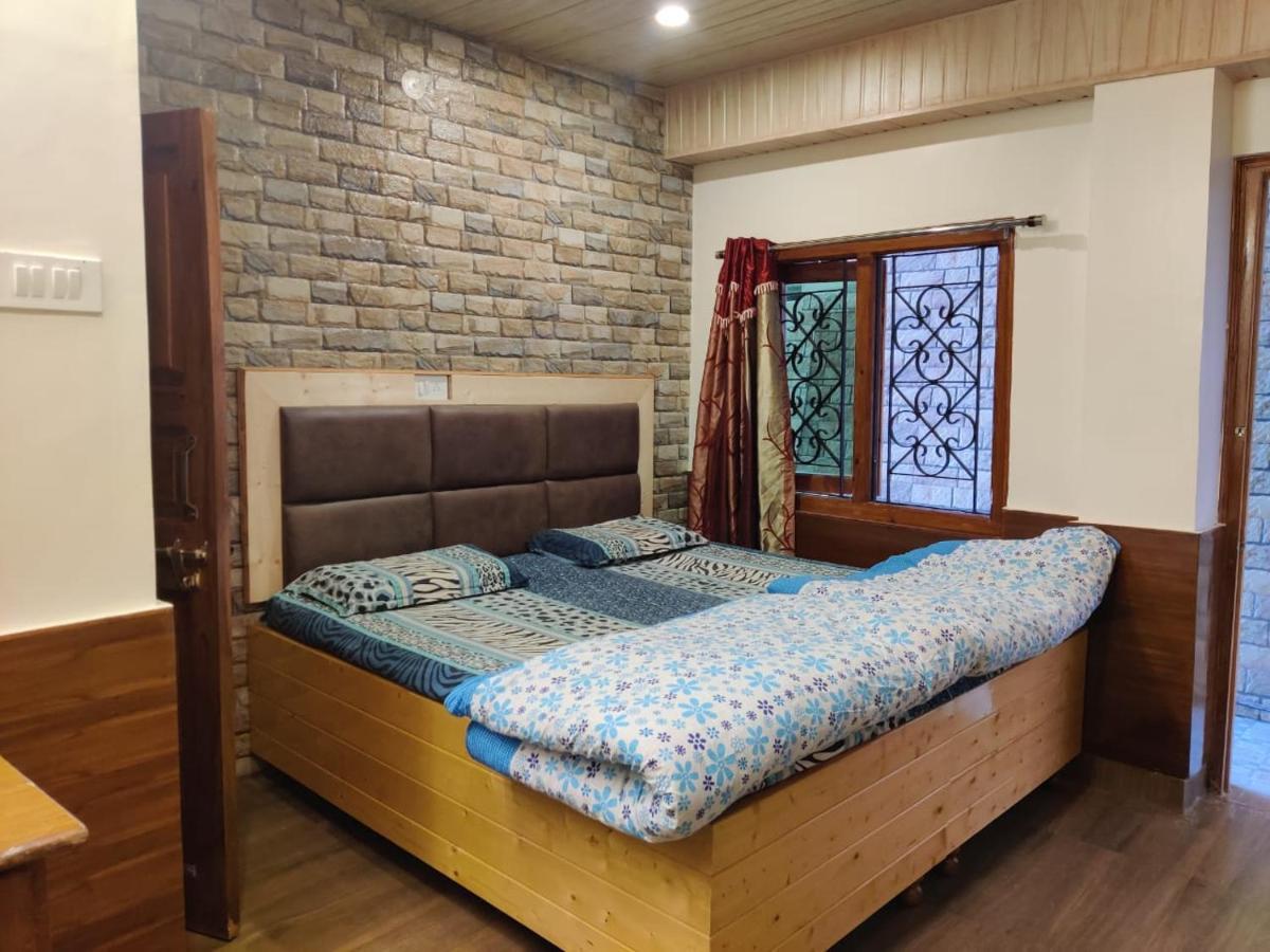 Mehdudia Guest House Шимла Экстерьер фото