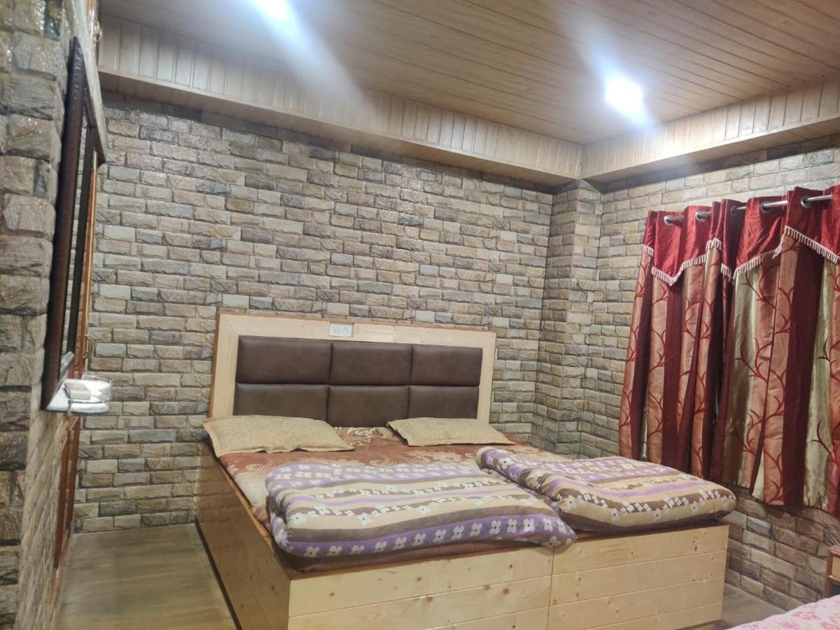 Mehdudia Guest House Шимла Экстерьер фото
